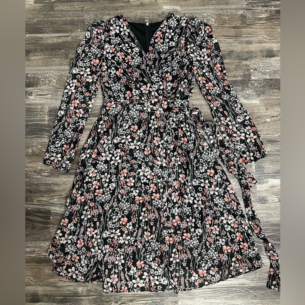 Tommy Hilfiger Women’s Black Floral Long Sleeve Belted Chiffon Dress Size 4P